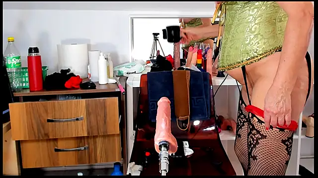 KarlaHartley live cam preview