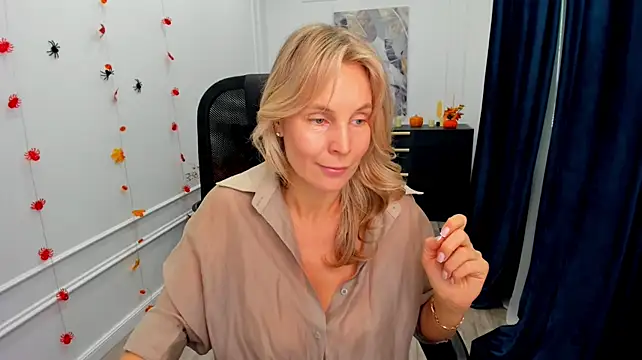 Sinty_Devis live cam on StripChat