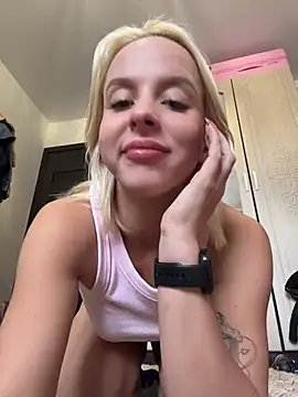 LikaCat live cam on StripChat