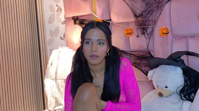 AitanaGrand live cam on StripChat