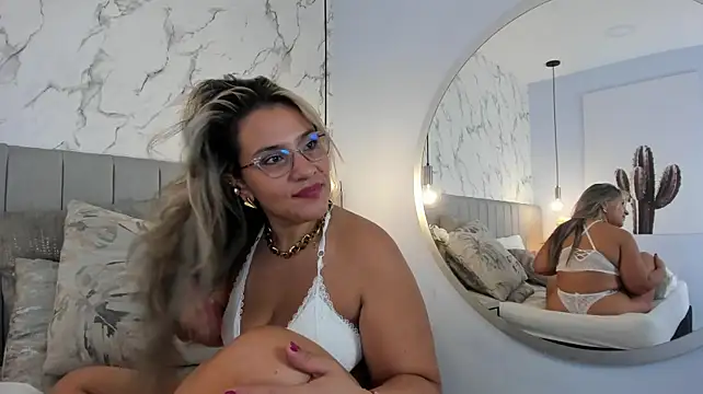 Jenna-Collins live cam on StripChat