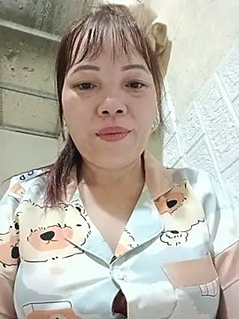 Sana-vn live cam on StripChat