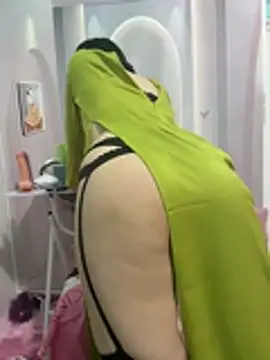 Nana-19 live cam