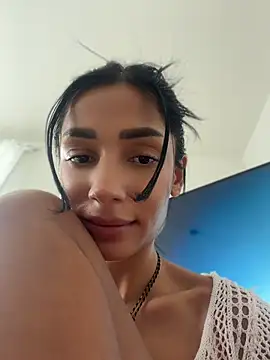 Vicky_luxe