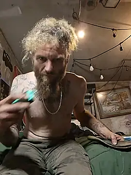 bearded_cross live cam