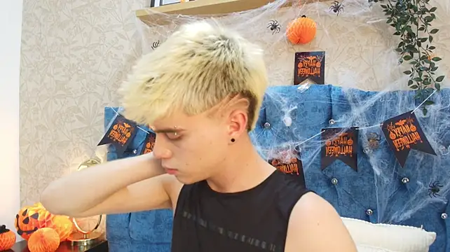 ian_stone (M twink) - 🎃Love with all your heart🎃