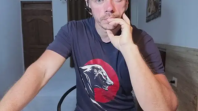 Marrymeplz webcam