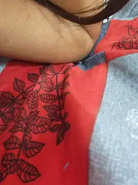cutesarikalive (F young) - Ass show