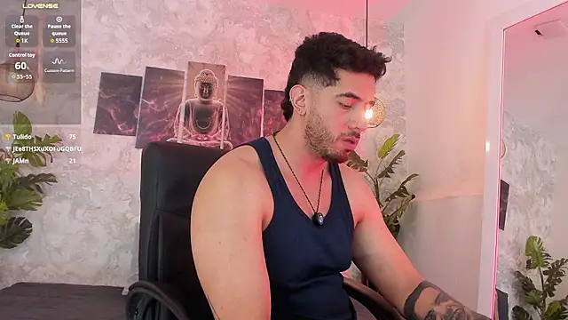 Nate_franco live cam on StripChat