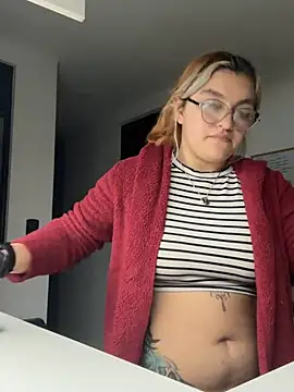 Sophia_Weest99 live cam on StripChat