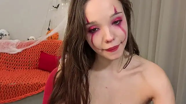 Milly_Lane live cam on StripChat