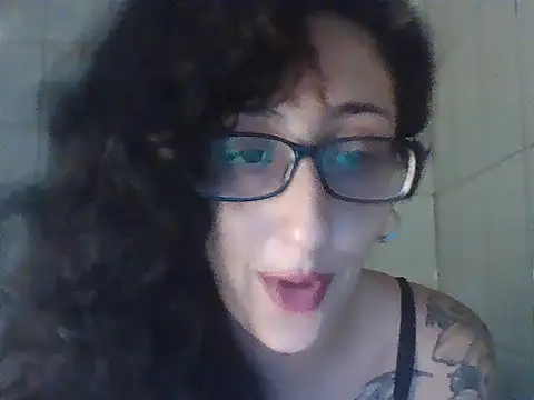 mininagostosa live cam on StripChat