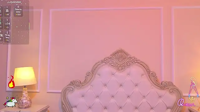 MalaikaBrown live cam on StripChat
