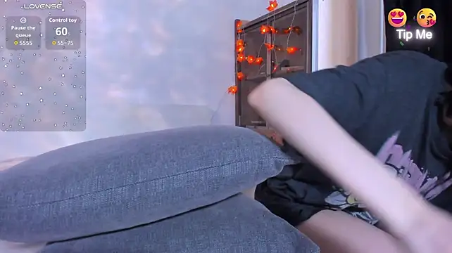Lesi_Moonie01