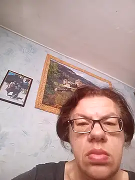 Olena72531 webcam model