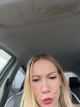 LavenderHot live cam on StripChat
