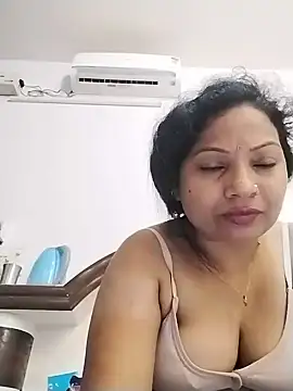 Cute-Janvi20 live cam on StripChat