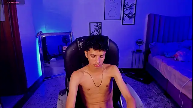 JuniorPrinceMorris live cam on StripChat
