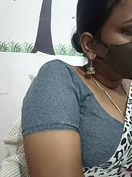 Tamil_Meera12 live cam on StripChat
