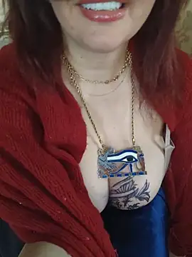 AMONNA2000 live cam on StripChat