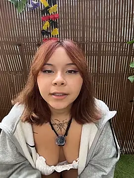 YumiLux live cam preview