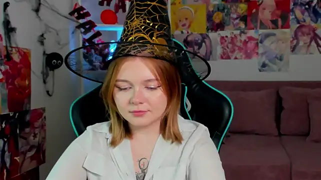 ElinaVale live cam preview