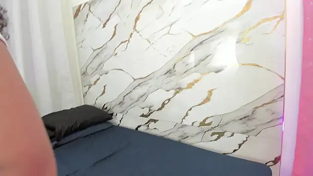 kaleb_violeta00