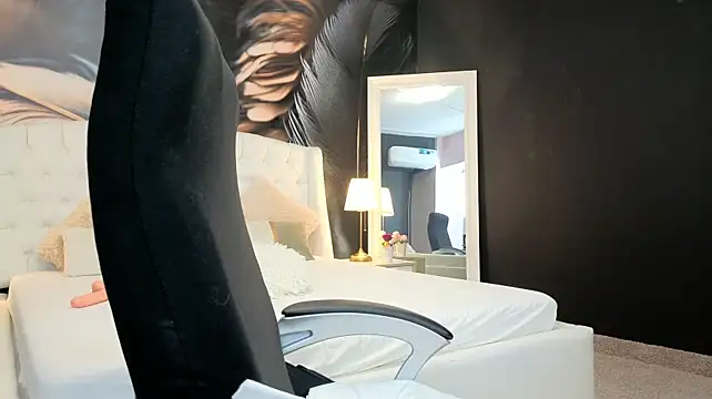 Aria_Simone