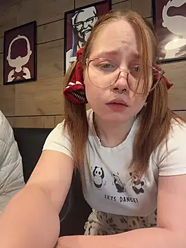 SlavicCandy live cam on StripChat
