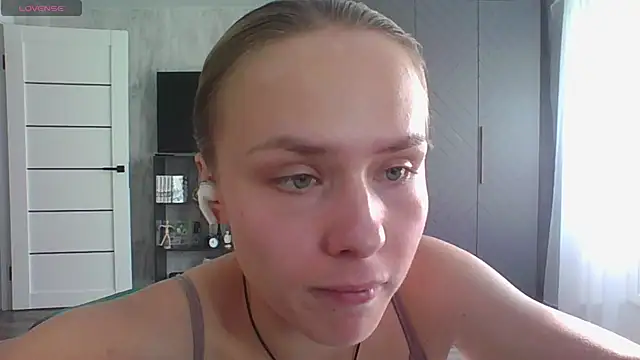 Annie_Cohn live cam on StripChat