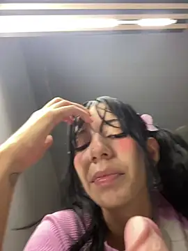 Strawberry_Honey_03 live cam on StripChat