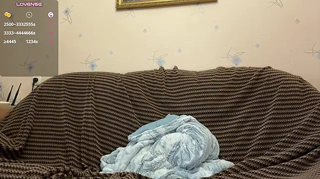 RoselleMichaus live cam on StripChat