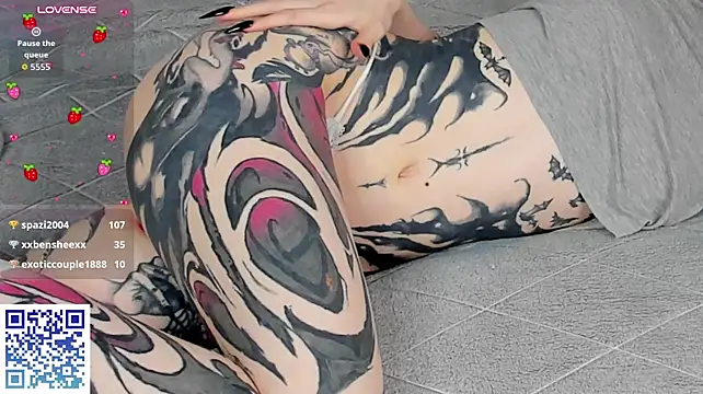 blue__goth live cam on StripChat