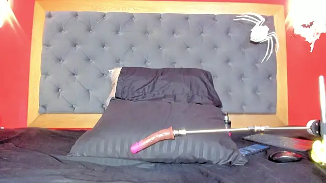 YayaHilton, modèle webcam
