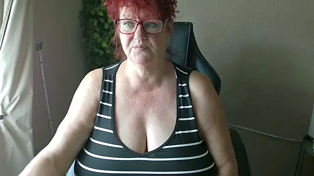 GrandJo69 live cam preview