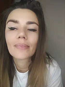 KrissSexi webcam model