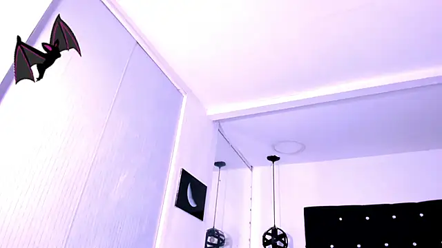 miss__yissell webcam model
