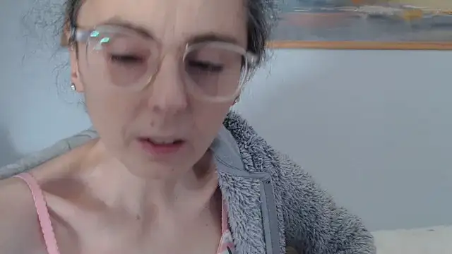 cleophee webcam model
