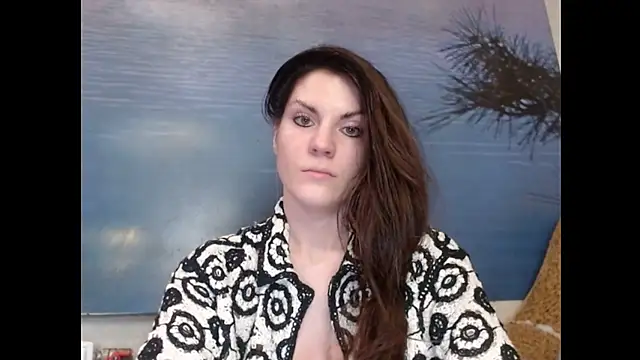 AliceTailor in webcam