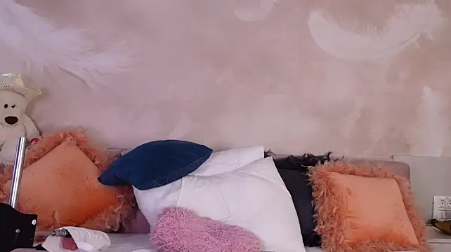 JullyBlair webcam
