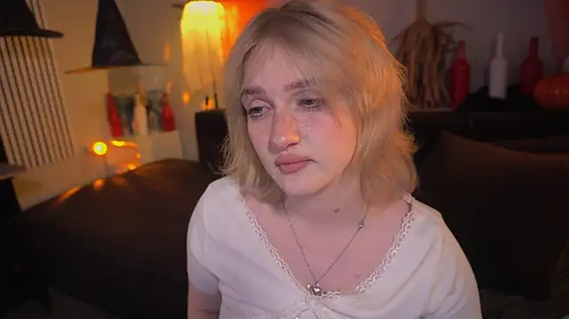 elliejay (F teen) - spank till red