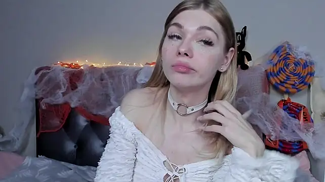Blondy_Fina live cam