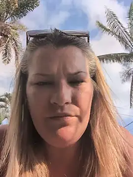 pxetiteblonde1 (F milf) - Kdo dernier tippeur