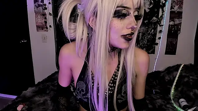 GothKitten666 live cam preview