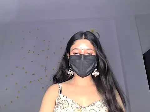 HOT_SNEHA4