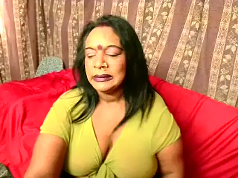 indiansaffron69, modelo webcam