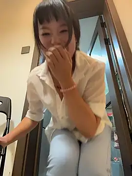 xianyu-ss live cam on StripChat
