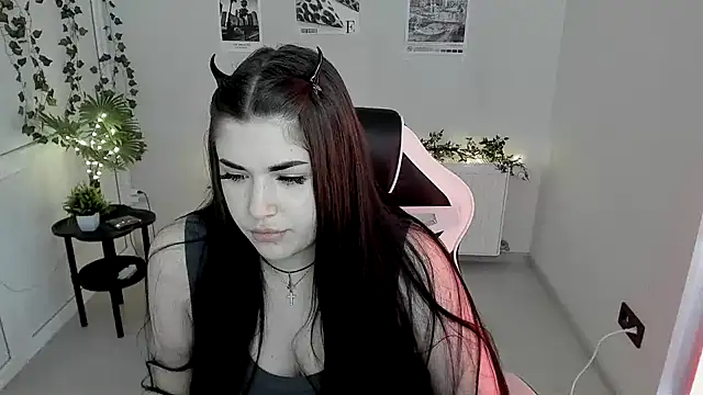 TinsleyPeach live cam on StripChat