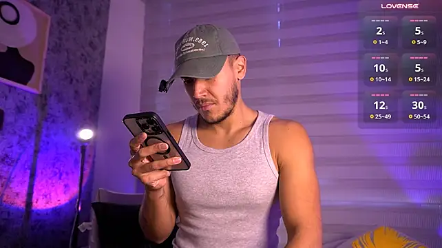 MarkSantozz, modèle webcam