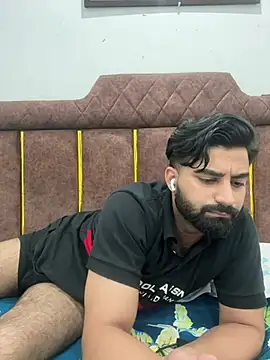 Royalboy_03 in webcam